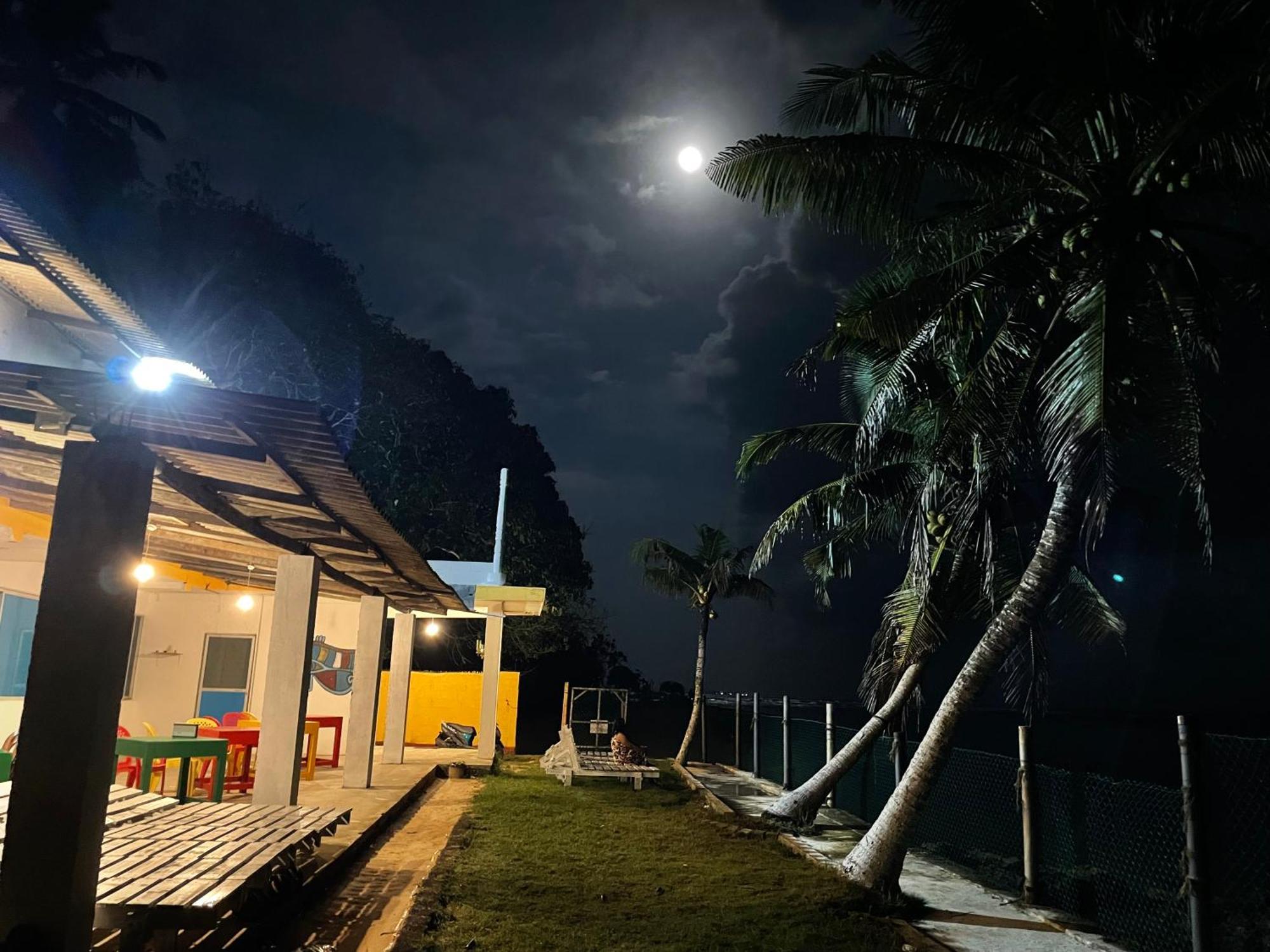 Sayuri Beach Hotel Matara Exterior foto
