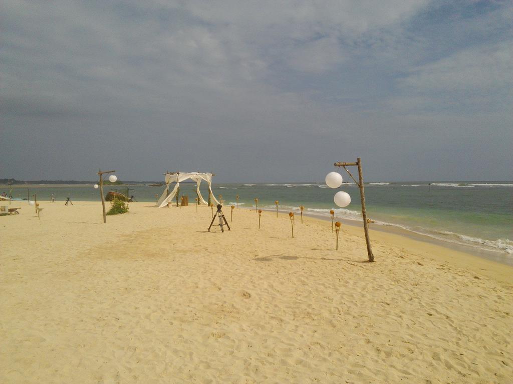 Sayuri Beach Hotel Matara Exterior foto